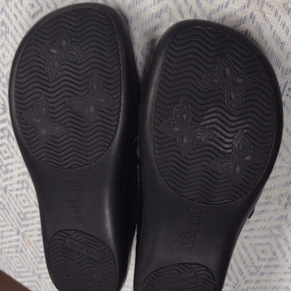 Alegria Black Leather Slip-On Shoes with Silver Buckle Size 39 (8.5) - Picture 12 of 12